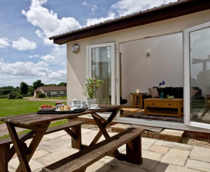 Lovely 2 Bedroom Holiday Chalet Near ซิดมัธ ภายนอก รูปภาพ