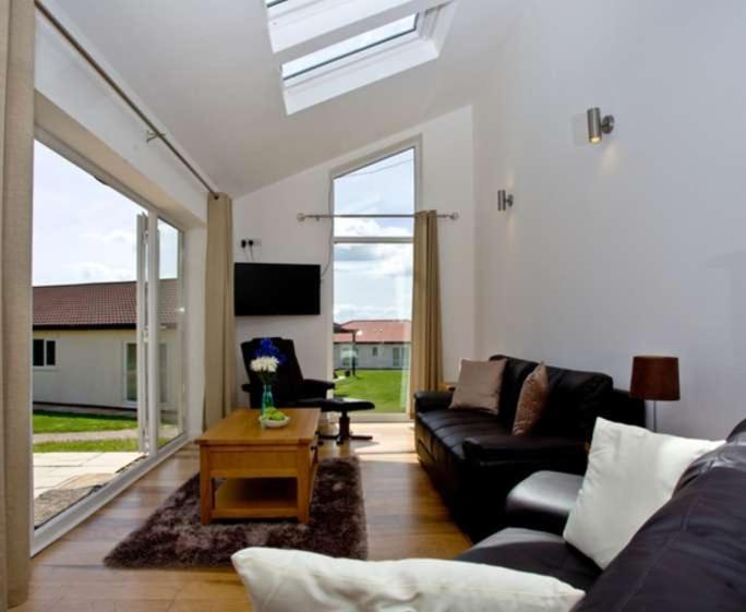 Lovely 2 Bedroom Holiday Chalet Near ซิดมัธ ภายนอก รูปภาพ